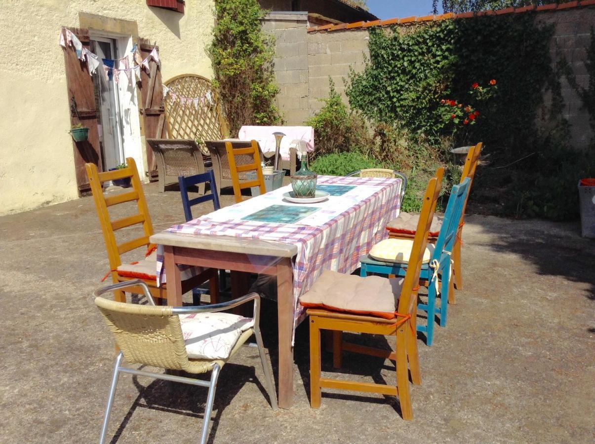 Homestay Arrabella Availles-Limouzine Exteriér fotografie